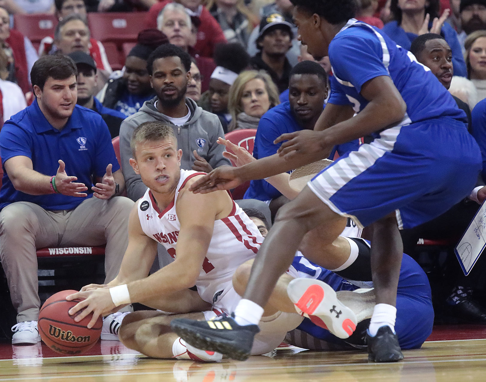 Badgers 65, Panthers 52